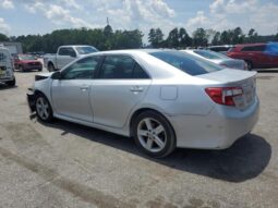 
										2014 Toyota Camry full									