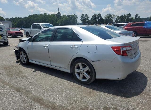 
								2014 Toyota Camry full									
