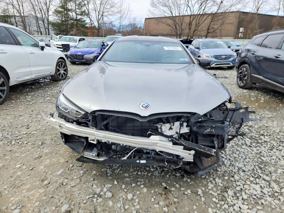 2020 BMW M8