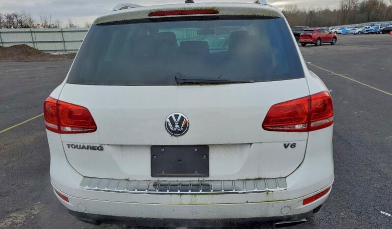 
								2014 Volkswagen Touareg full									