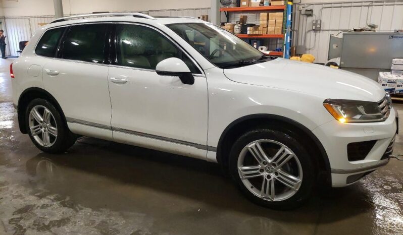 
								2016 Volkswagen Touareg full									