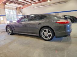 
										2013 Porsche Panamera full									