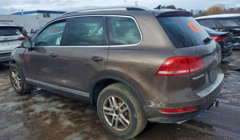 
								2014 Volkswagen Touareg full									