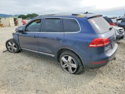 
										2012 Volkswagen Touareg full									