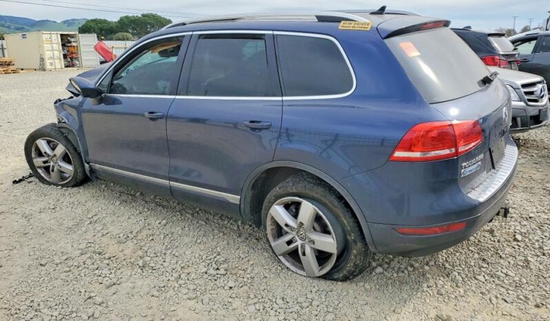 
								2012 Volkswagen Touareg full									