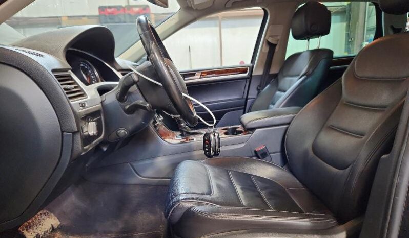 
								2013 Volkswagen Touareg full									