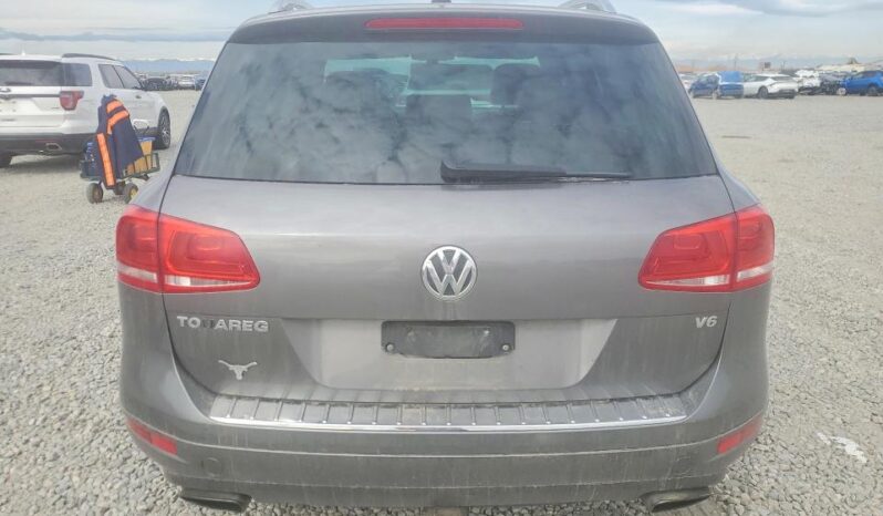 
								2013 Volkswagen Touareg full									