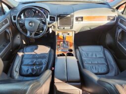 
										2013 Volkswagen Touareg full									