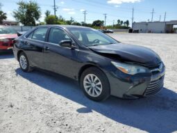 
										2017 Toyota Camry le full									