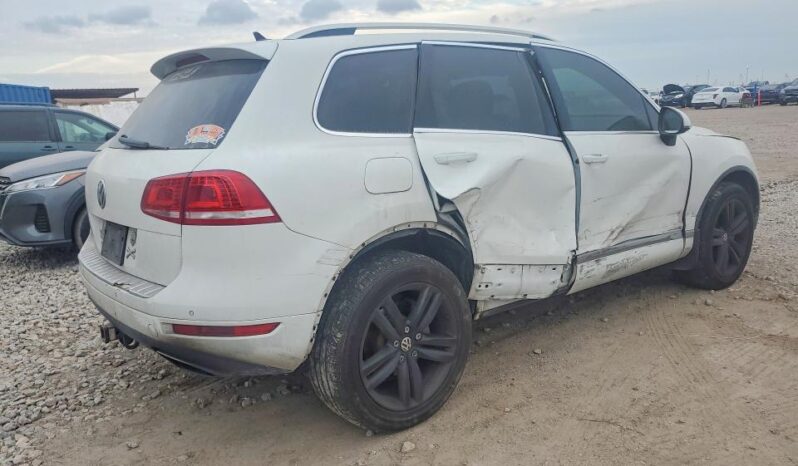
								2014 Volkswagen Touareg full									