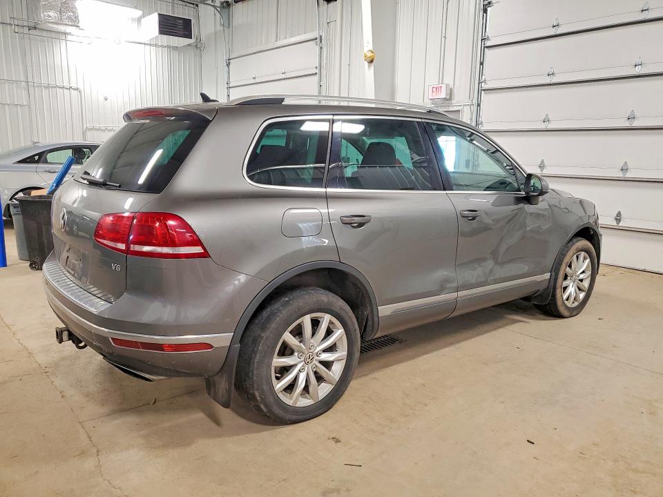 2016 Volkswagen Touareg