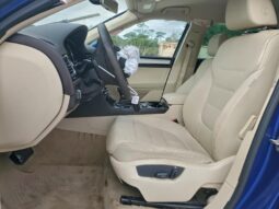 
										2016 Volkswagen Touareg full									