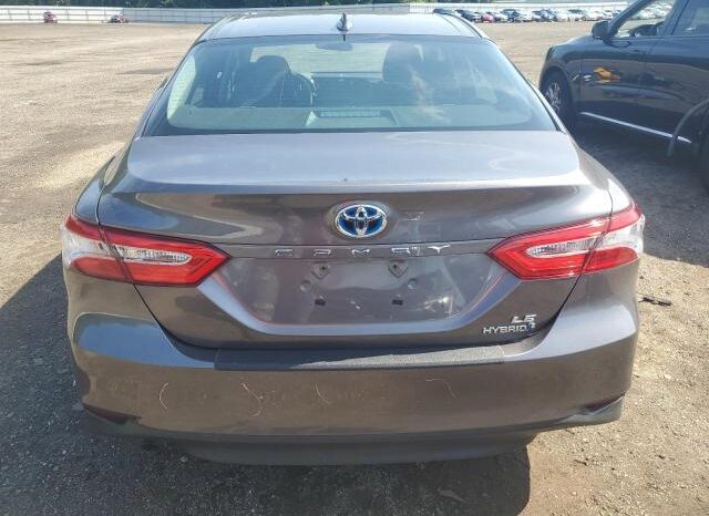
								2020 Toyota Camry le full									