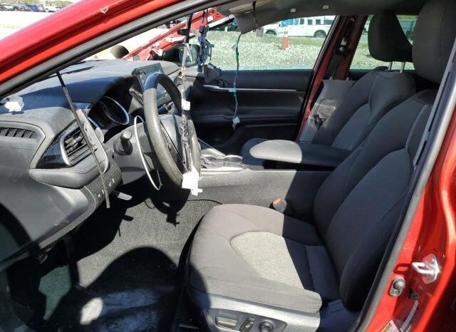 
								2024 Toyota Camry le full									