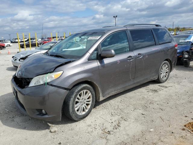 2012 Toyota Sienna xle