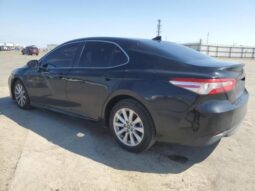 
										2020 Toyota Camry le full									