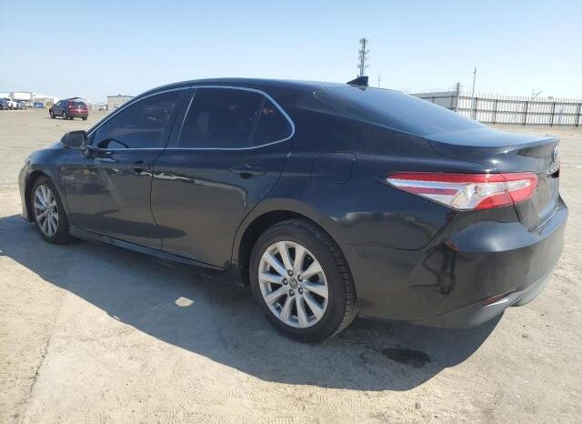 
								2020 Toyota Camry le full									