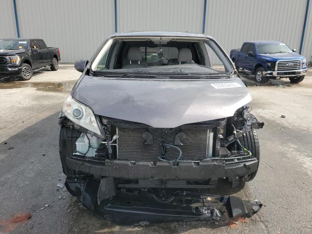 2019 Toyota Sienna xle