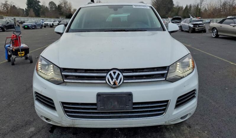 
								2014 Volkswagen Touareg full									