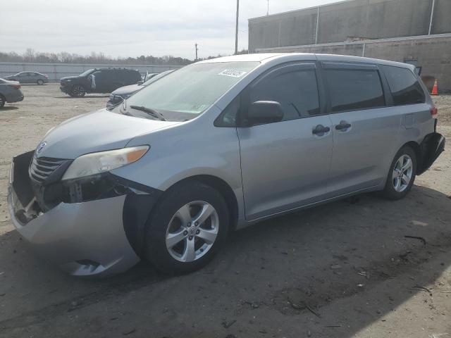 2014 Toyota Sienna