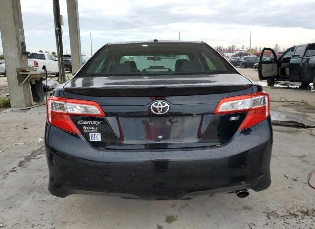 
								2012 Toyota Camry full									