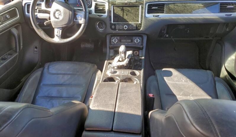 
								2013 Volkswagen Touareg full									