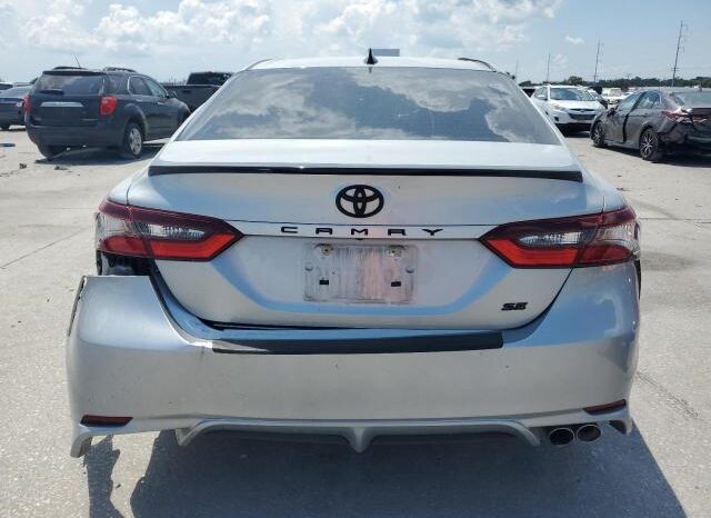 
								2021 Toyota Camry se full									