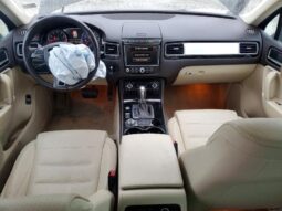 
										2017 Volkswagen Touareg full									