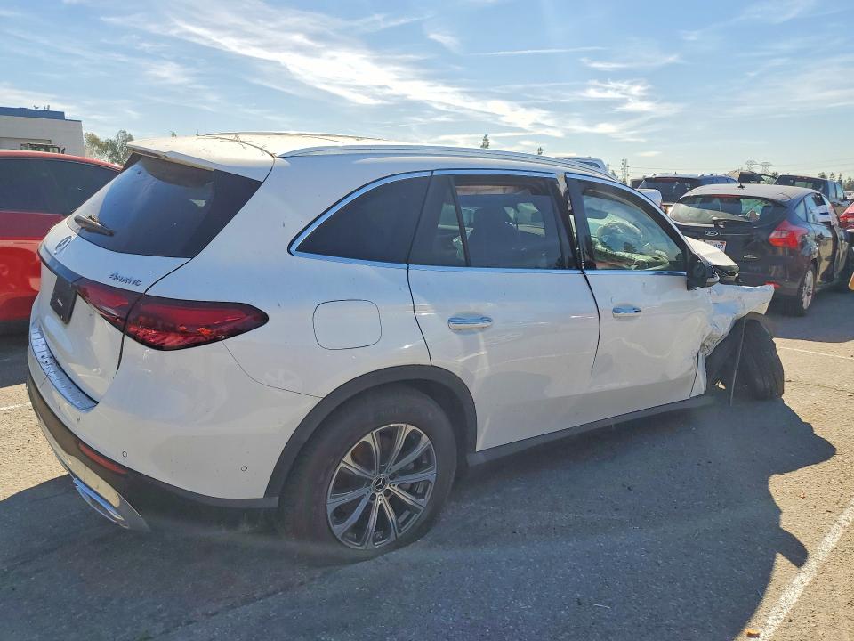 2024 Mercedes-benz Glc