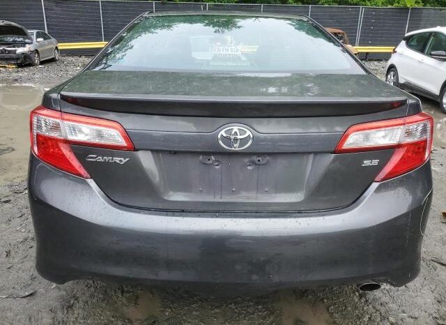 
								2014 Toyota Camry full									