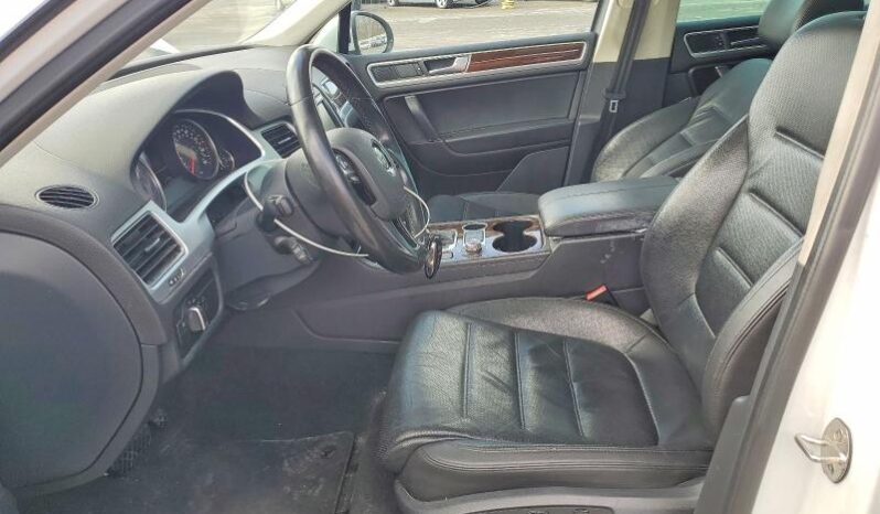 
								2016 Volkswagen Touareg full									