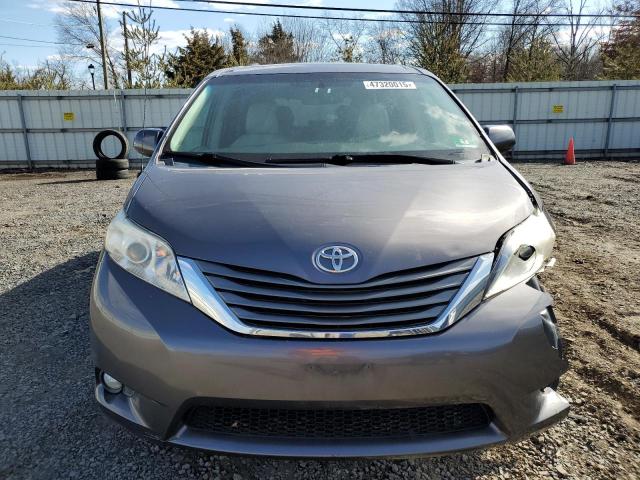 2014 Toyota Sienna xle