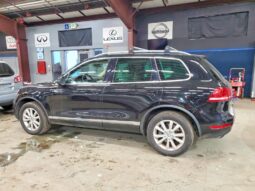 
										2013 Volkswagen Touareg full									