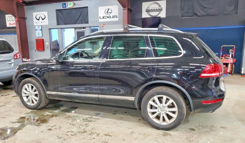 
								2013 Volkswagen Touareg full									