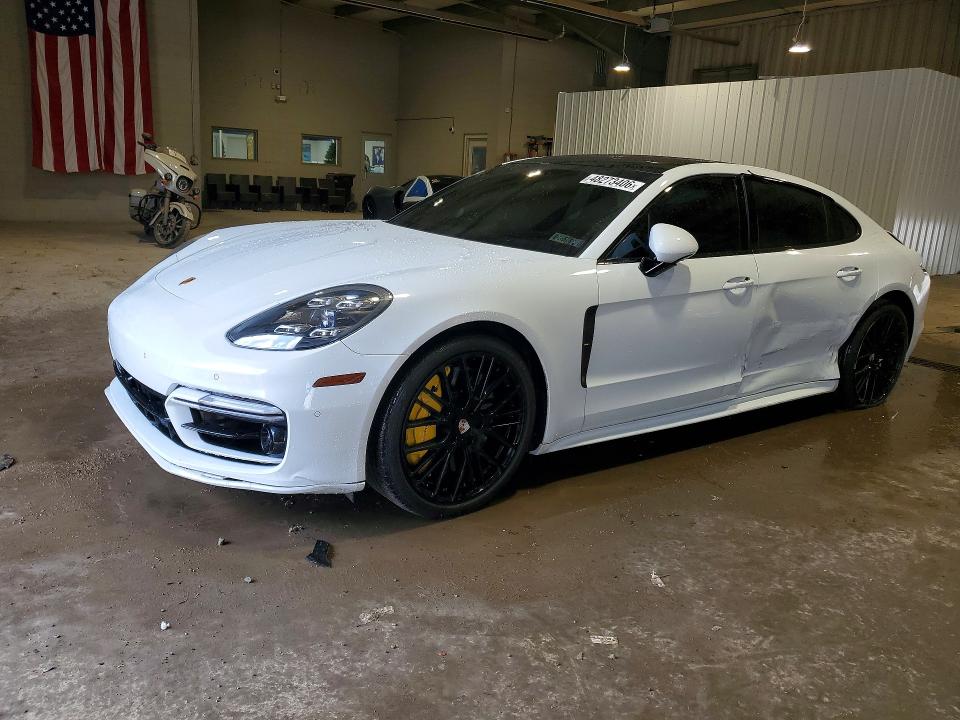 2021 Porsche Panamera