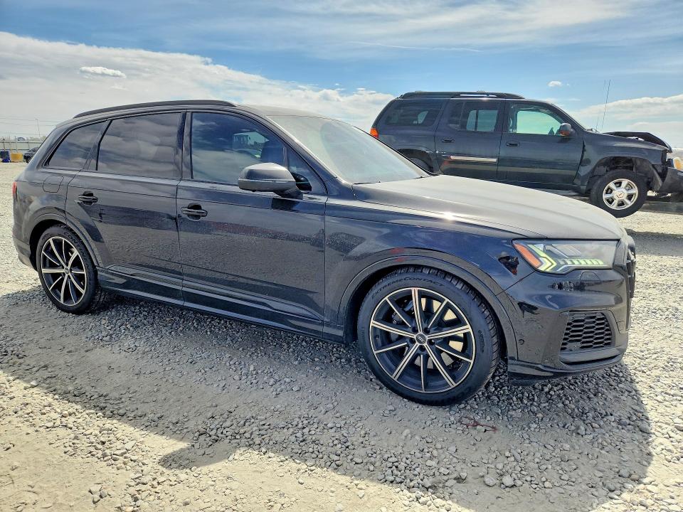 2021 Audi Sq7
