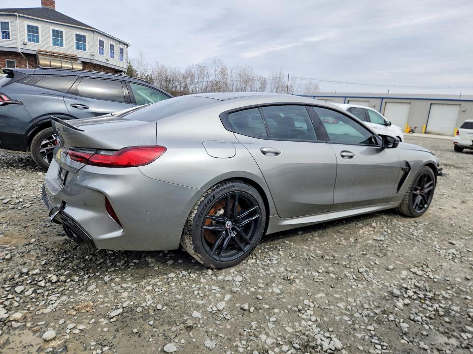 2020 BMW M8