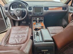 
										2012 Volkswagen Touareg full									