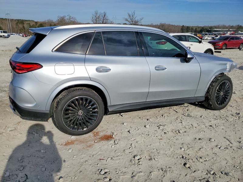 2025 Mercedes-benz Glc