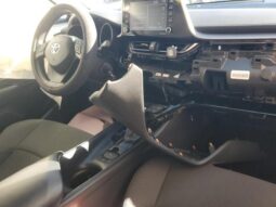 
										2020 Toyota C-hr full									