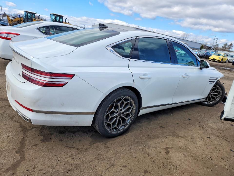 2022 Genesis G80