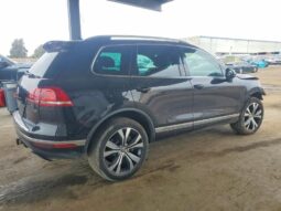 
										2017 Volkswagen Touareg full									