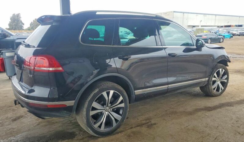 
								2017 Volkswagen Touareg full									