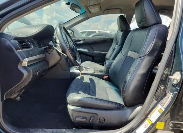 
								2014 Toyota Camry full									