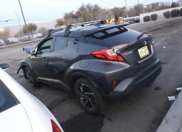 
								2022 Toyota C-hr full									