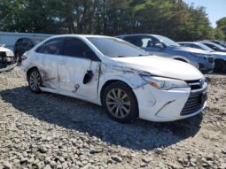 
										2015 Toyota Camry le full									