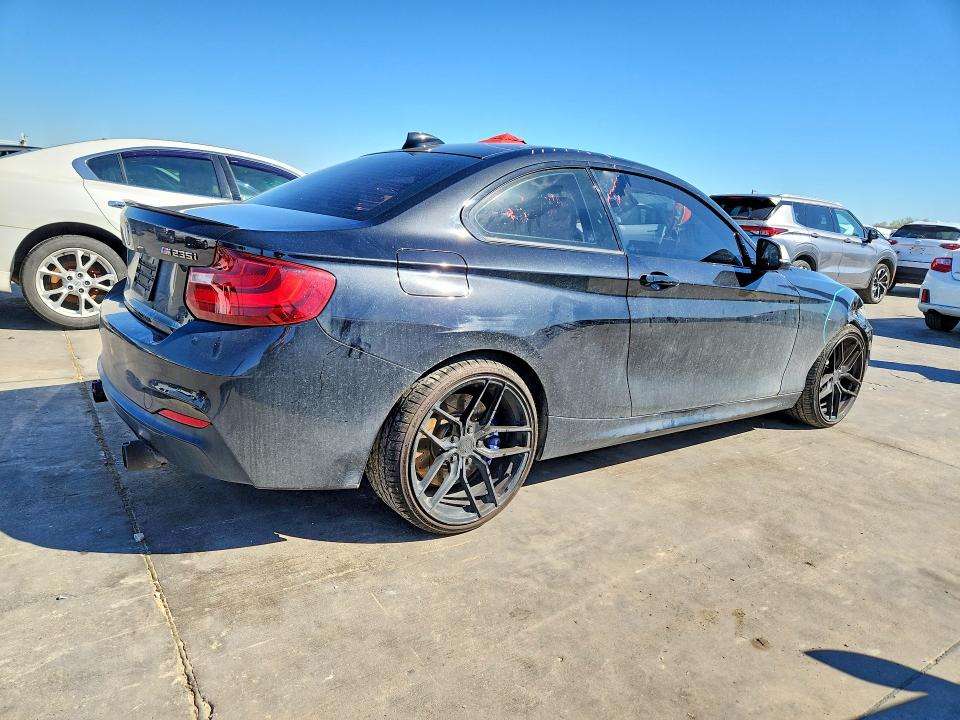 2016 BMW M2