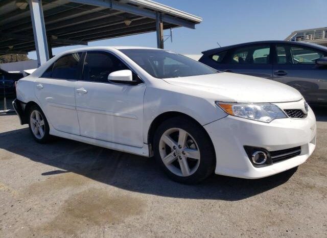 
								2014 Toyota Camry full									