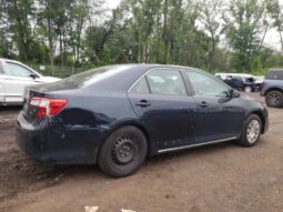 
										2014 Toyota Camry full									