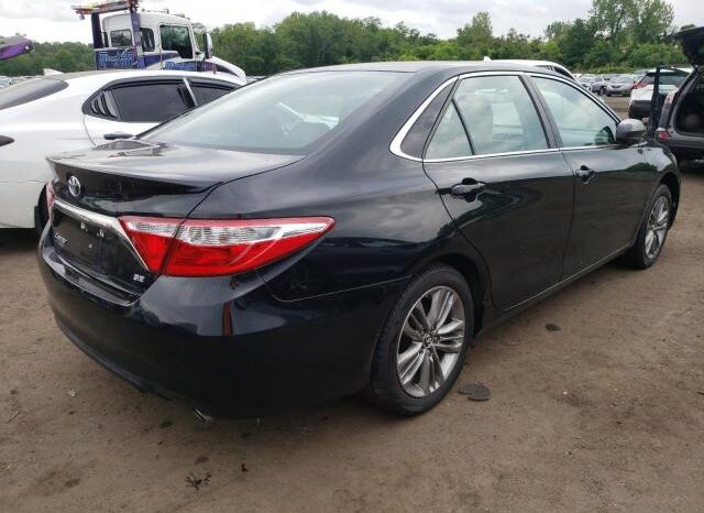 
								2016 Toyota Camry le full									
